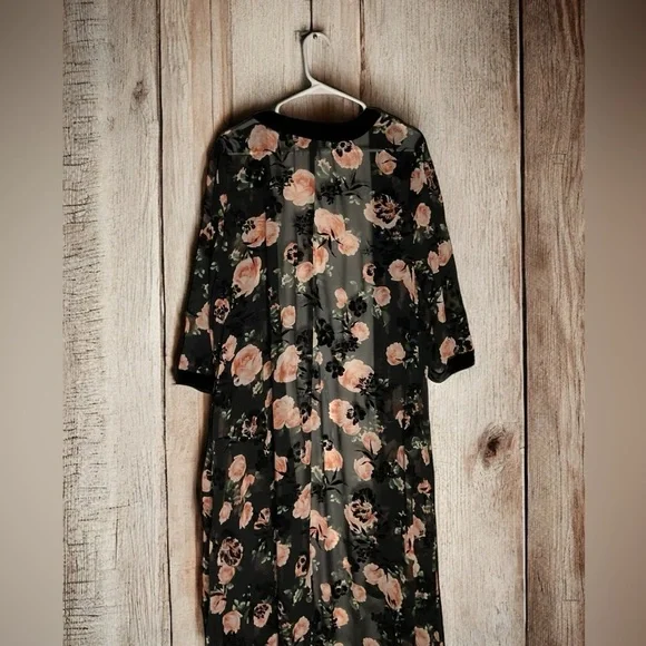 Torrid black/peach floral duster - 1/2 - Picture 4 of 4
